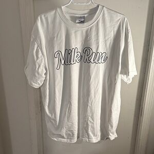 Milk run White Short Sleeve Tee